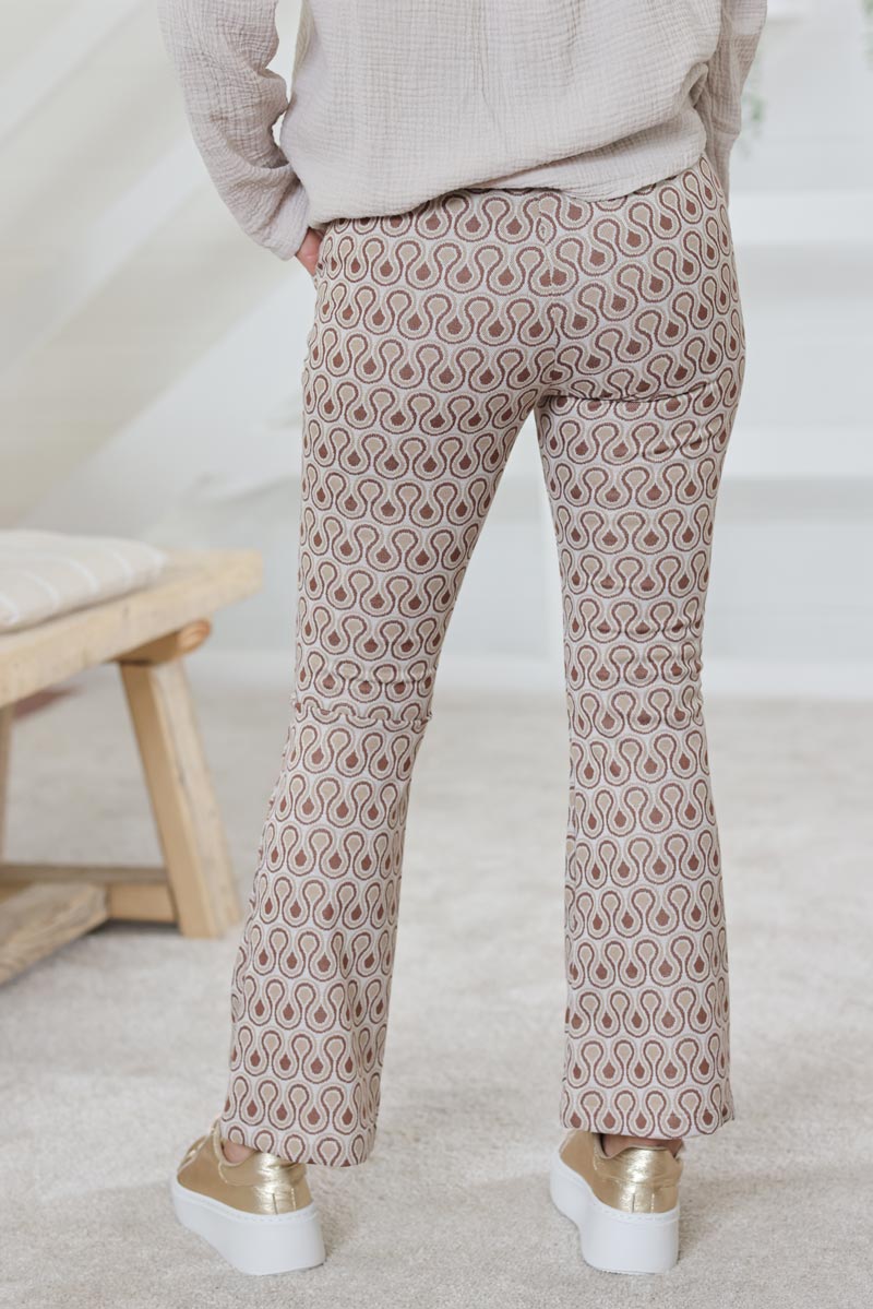 Pantalon patte d'eph imprime seventies marron H042 (1)
