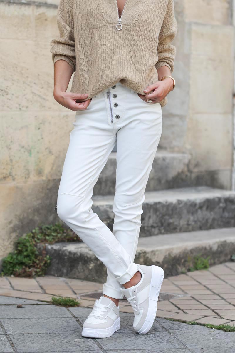 Pantalon simili cuir blanc zip et boutons E176 (1)