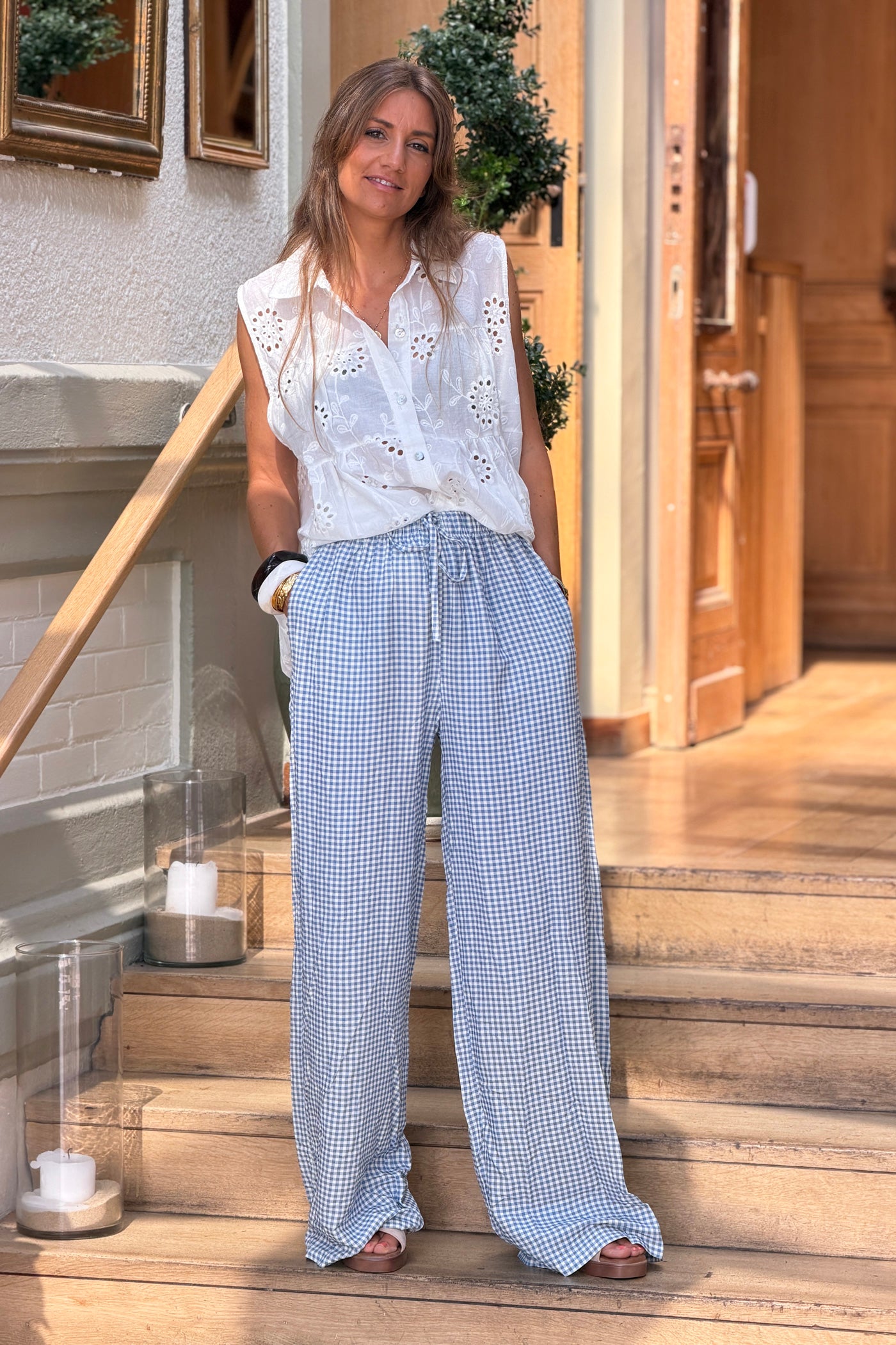 Pantalon souple et large motif carreaux vichy bleu taille elastique