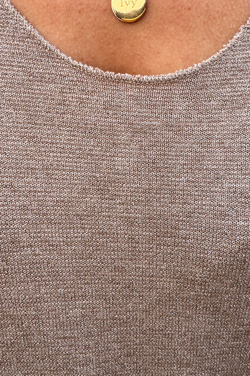 Petit pull large beige maille lurex brillante col v