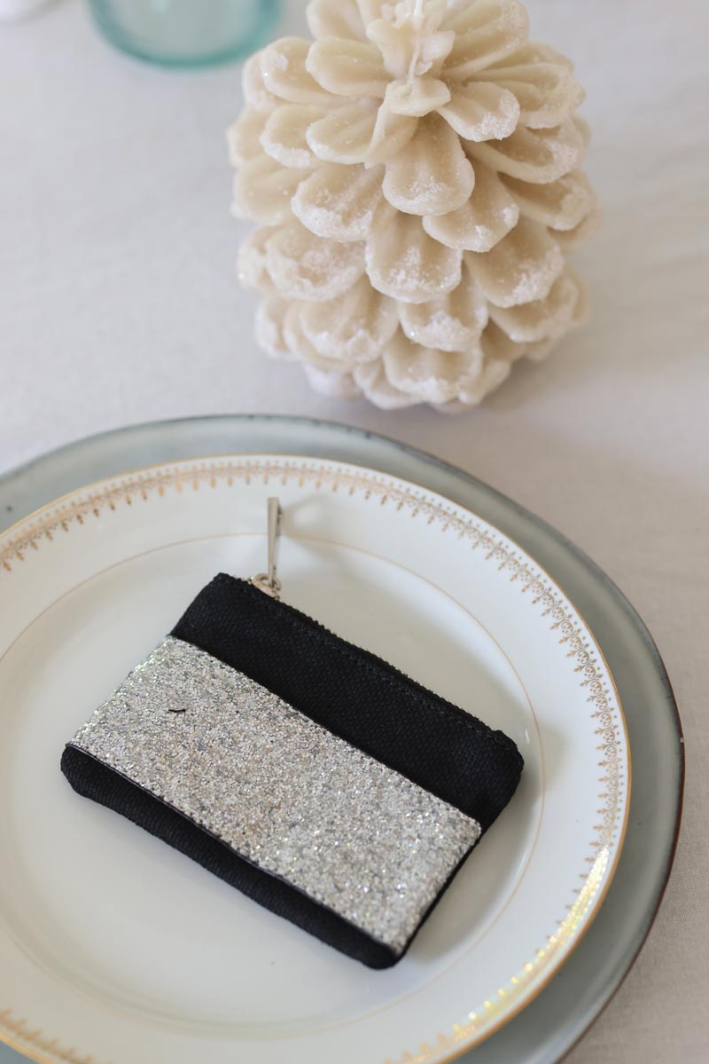 Porte-monnaie noir a paillettes argentees g048 (1)