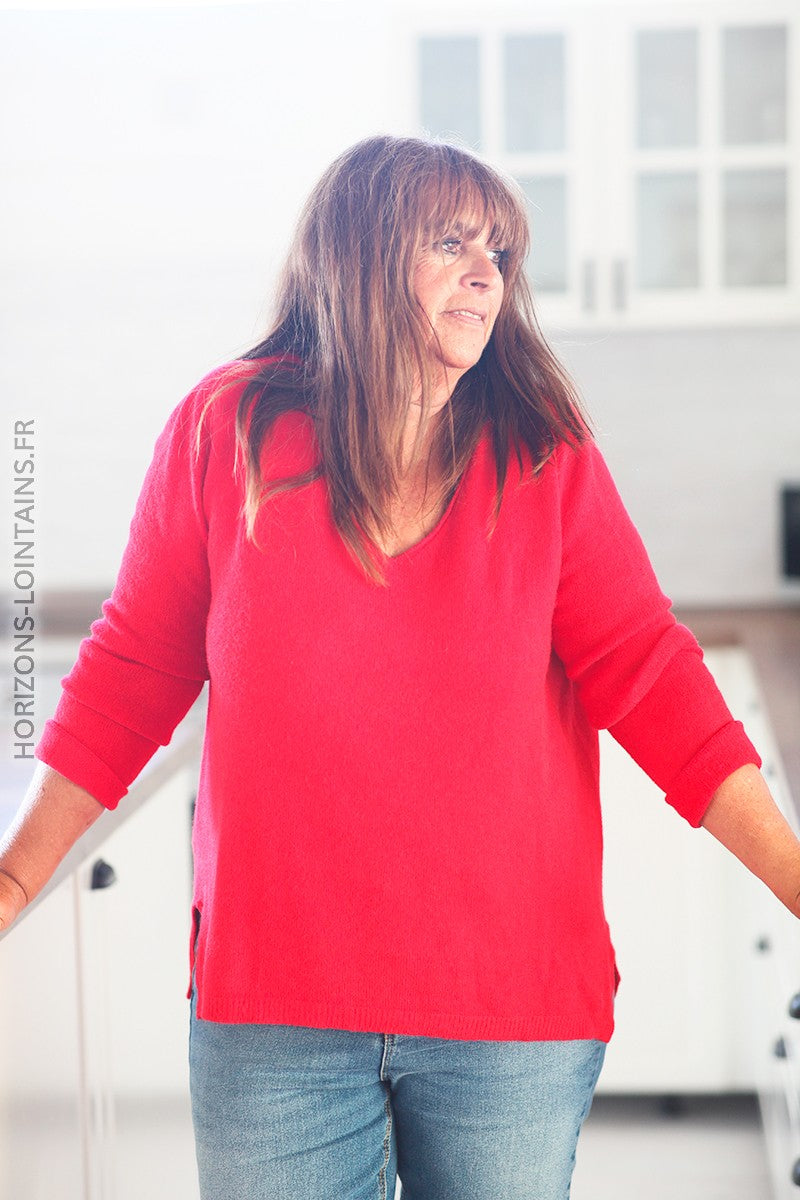 Pull basique tout doux rouge col V D001 2