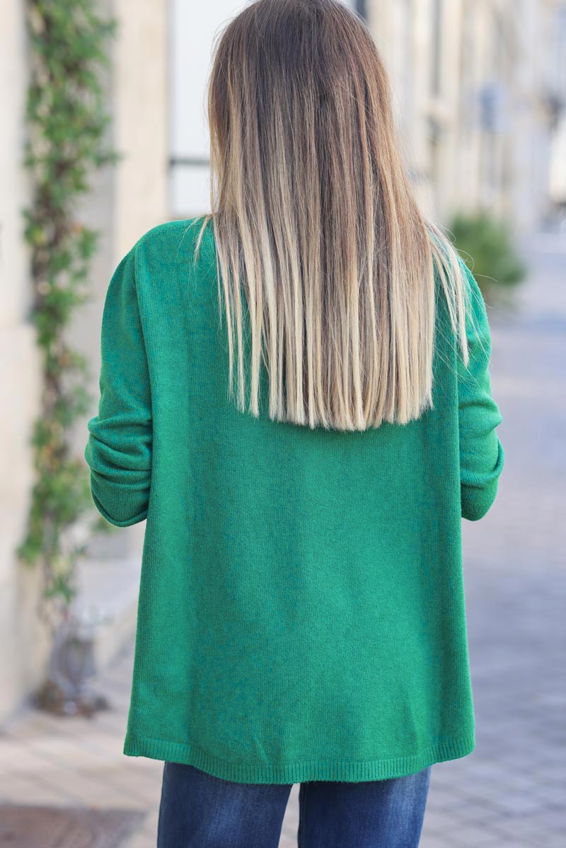 Pull basique tout doux vert col V D001 (1)