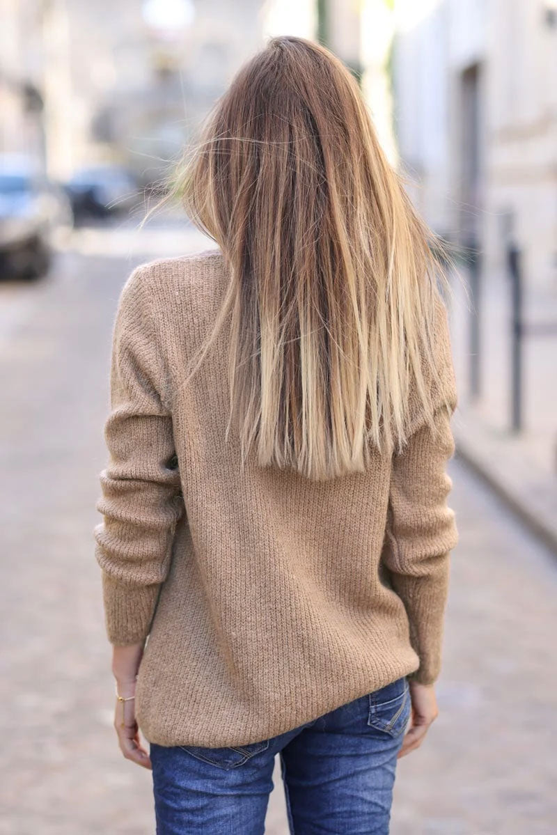 Slim fit v-neck beige mohair blend sweater