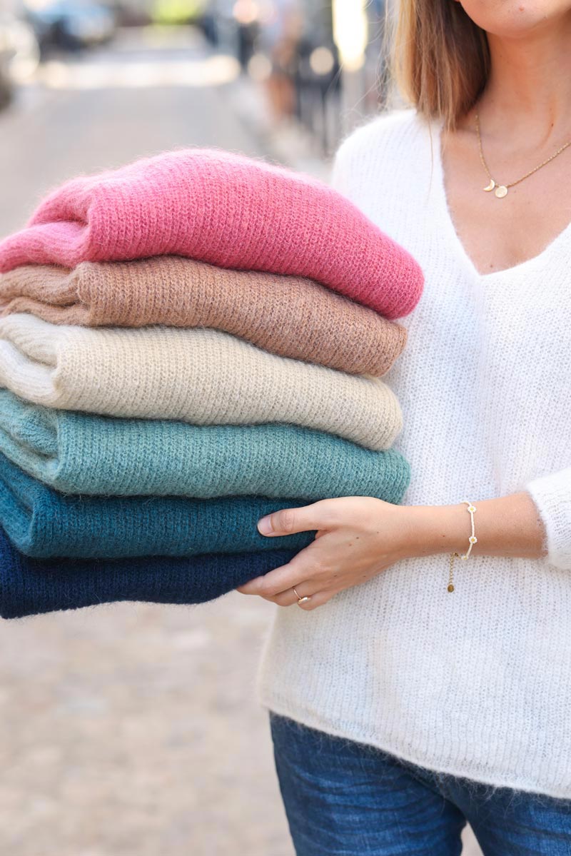 Slim fit v-neck beige mohair blend sweater