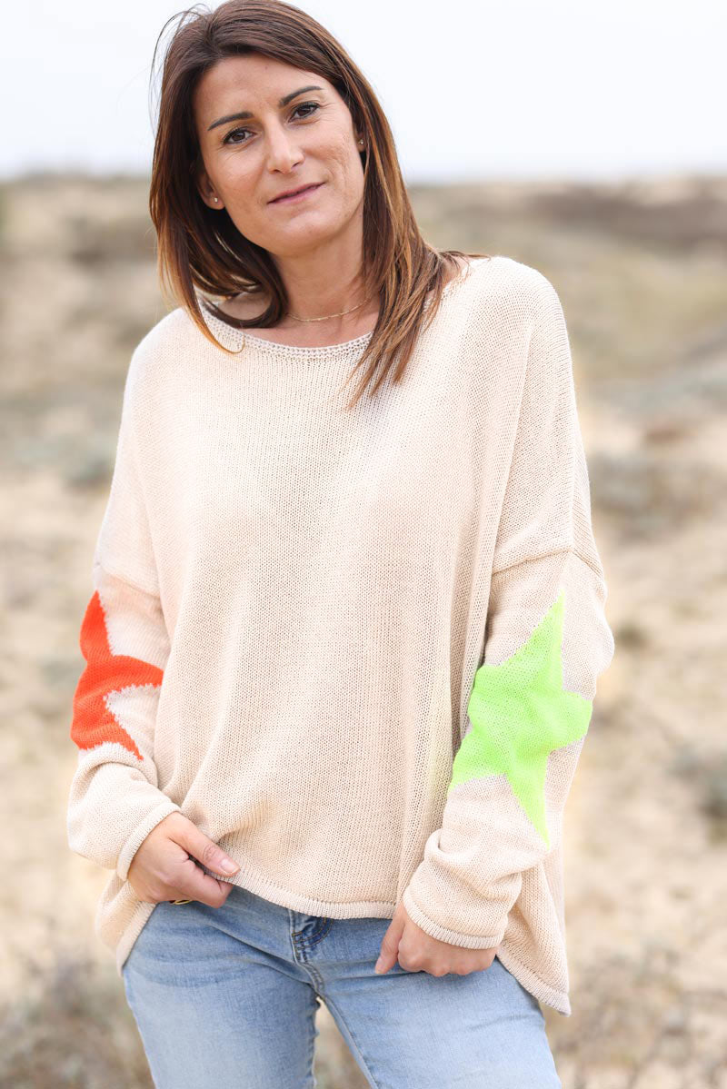 Pull beige en maille coton étoiles colorées dos et manches