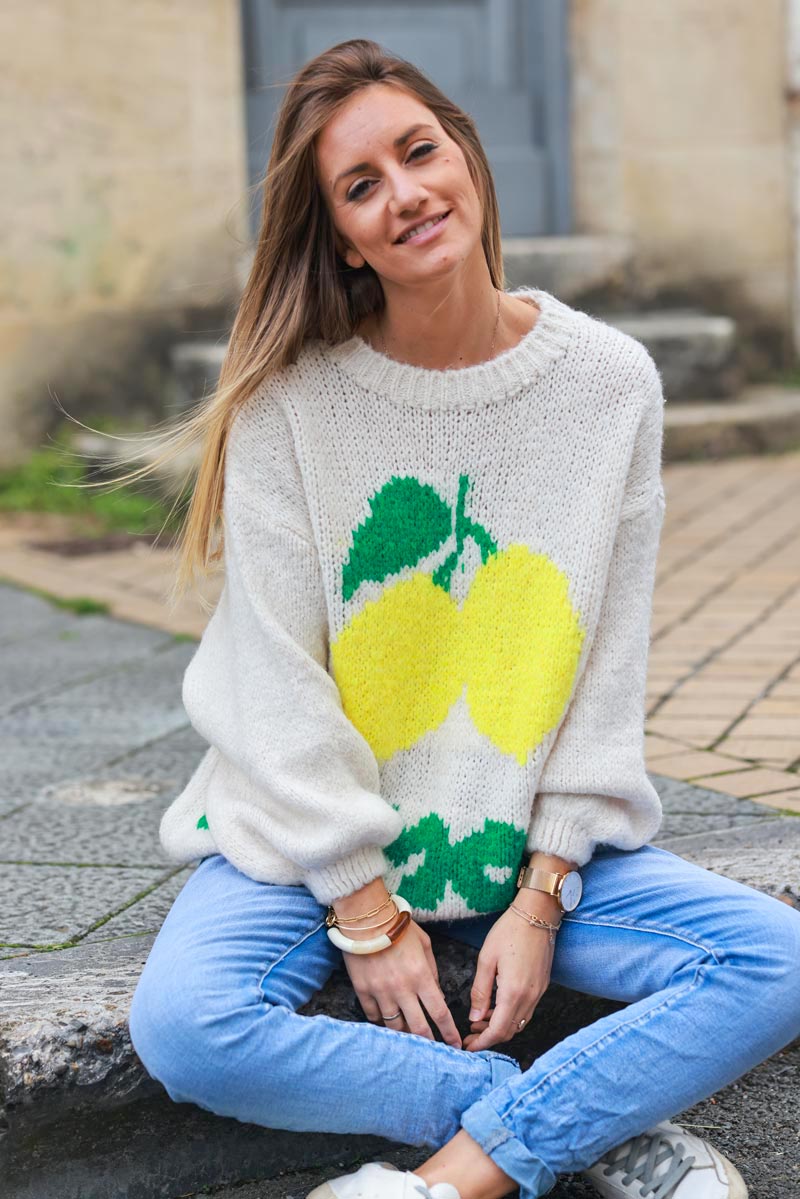 Beige chunky knit jumper with lemon pattern