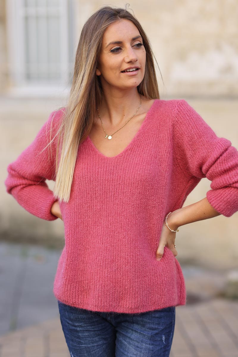 Pull bois de rose coupe ajustée en petite maille col v