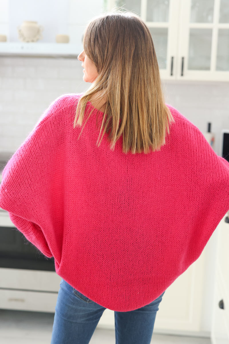 Pull fuchsia en maille col v manches chauve souris