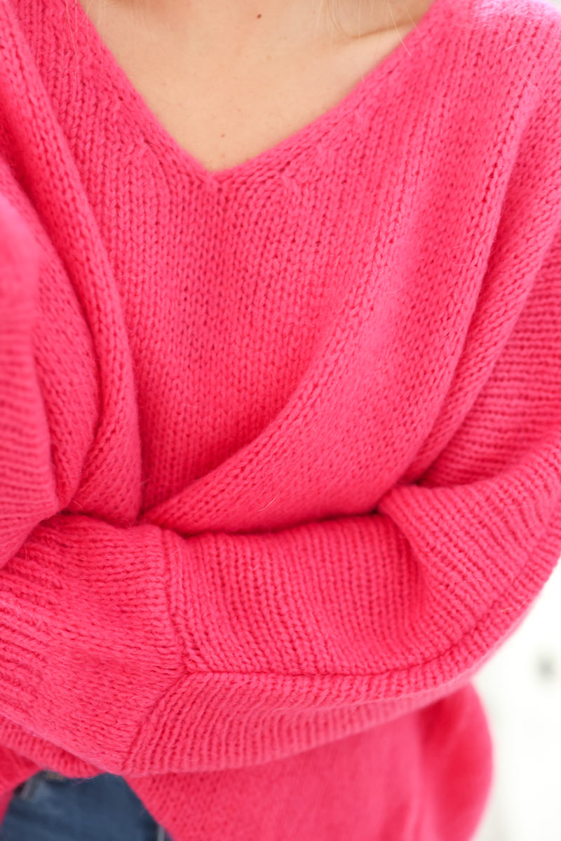 Pull fuchsia en maille col v manches chauve souris