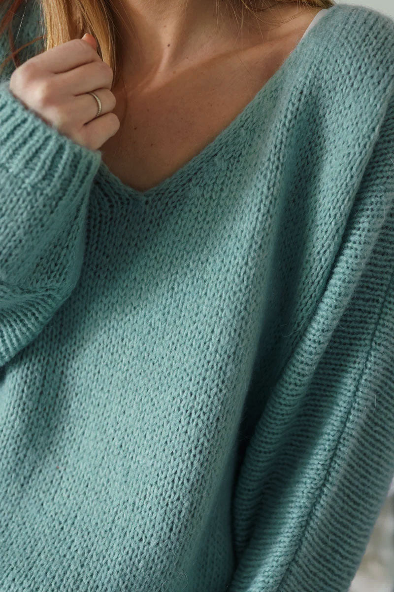 Celadon green Woollen v-neck Sweater with Batwing sleeves