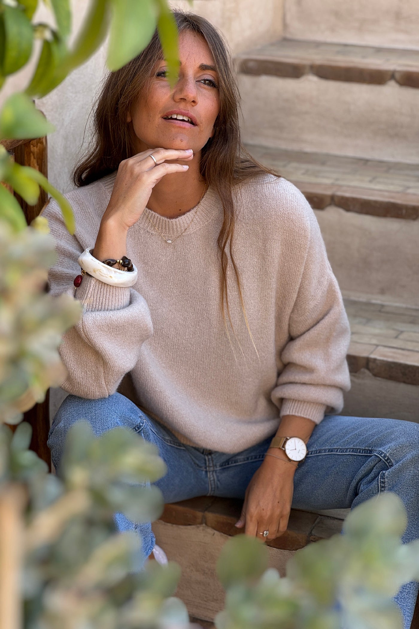 Pull doux beige en alpaga col rond basique