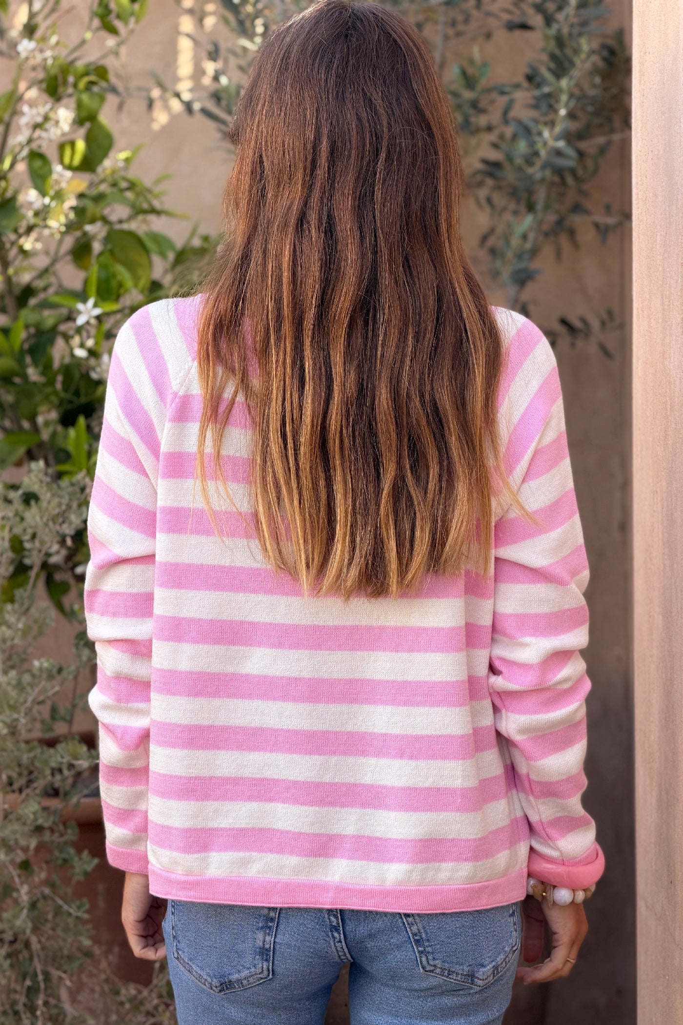 Pull doux en petite maille à rayures rose col rond