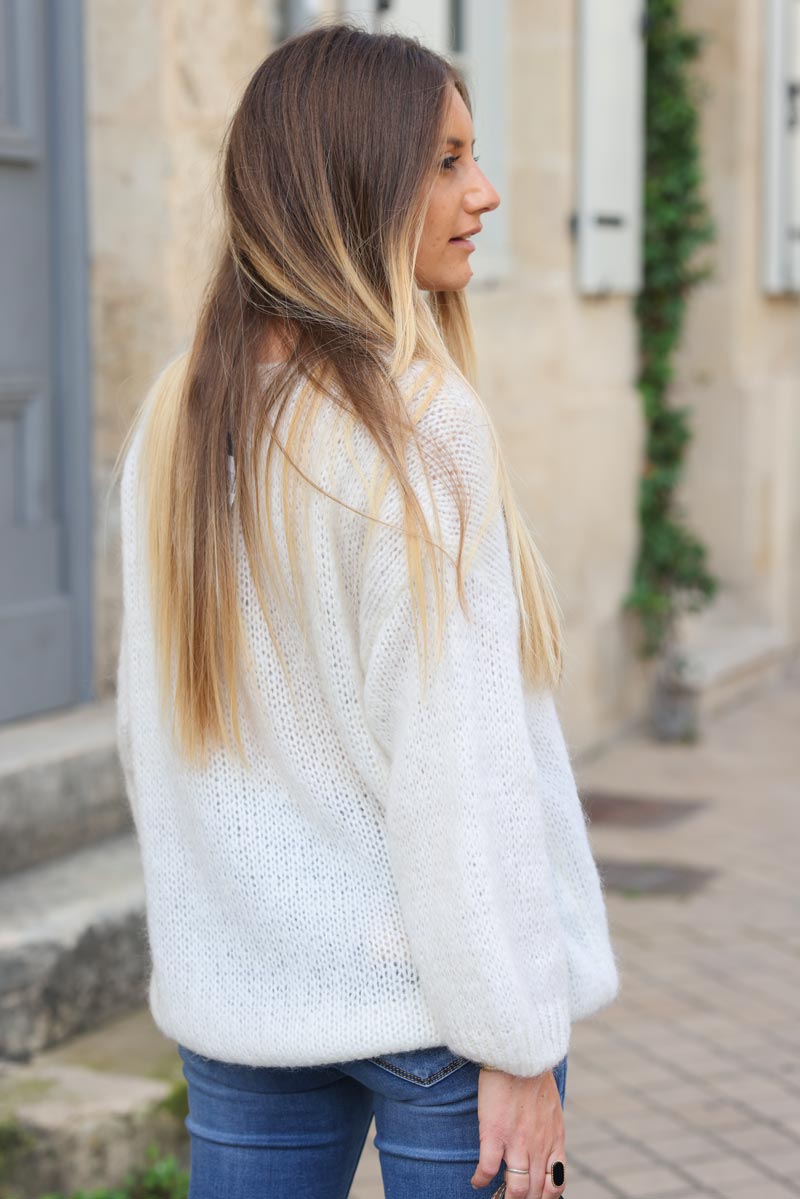 Pull ecru grosses mailles col V G342 (1)