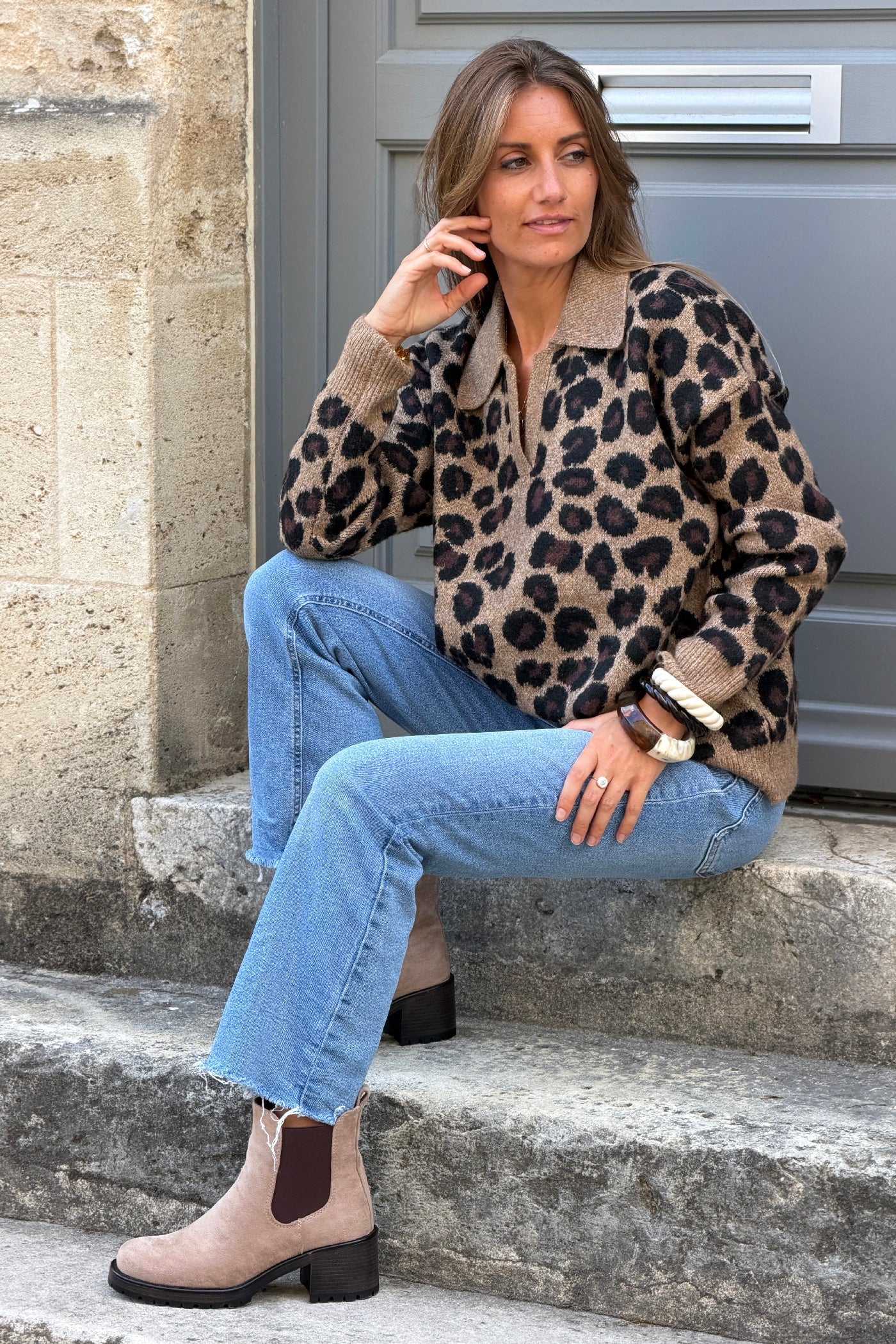 Pull en maille moelleux et doux motif léopard camel col polo