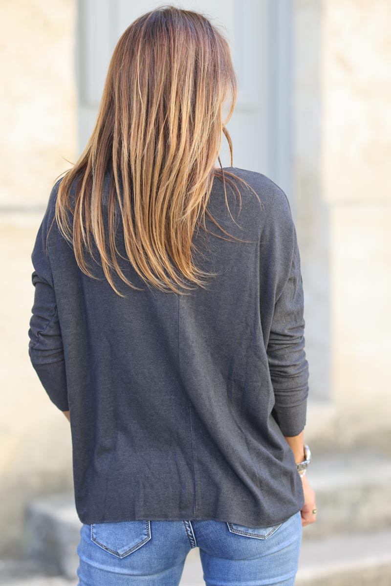 Pull gris anthracite col v petite étoile sequins c176 (1)