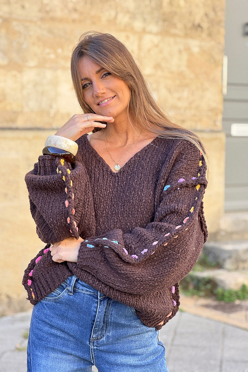 Pull grosse maille marron coutures apparentes fils chenille coloré