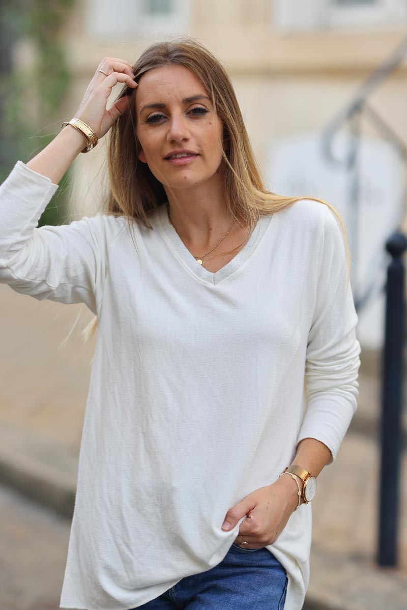 Pull jersey blanc casse tout doux col v brillant H314 (1)