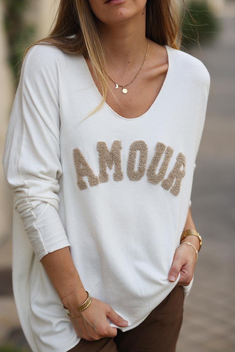 Pull jersey blanc casse tout doux et large broderie amour eponge g056 (1)