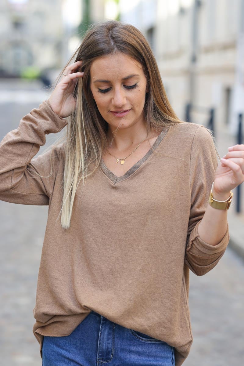 Pull jersey camel tout doux col v brillant H314 (1)