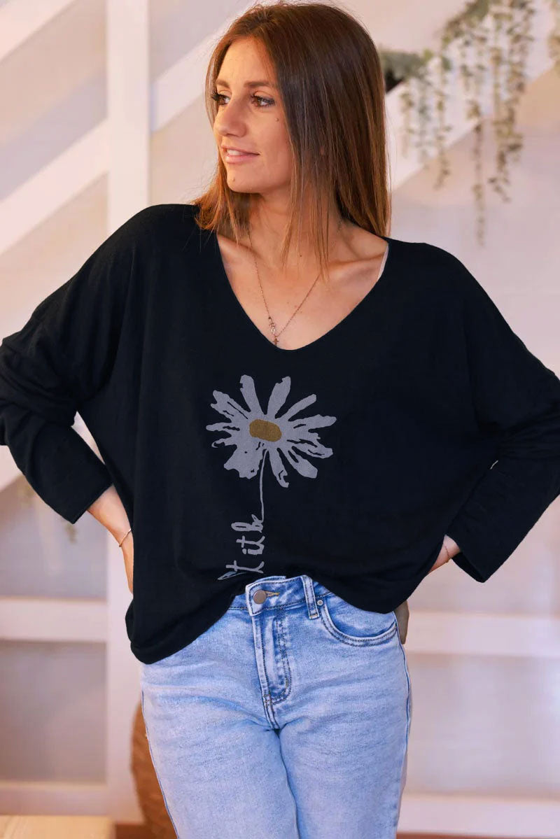 Pull jersey tout doux noir motif marguerite Let it be