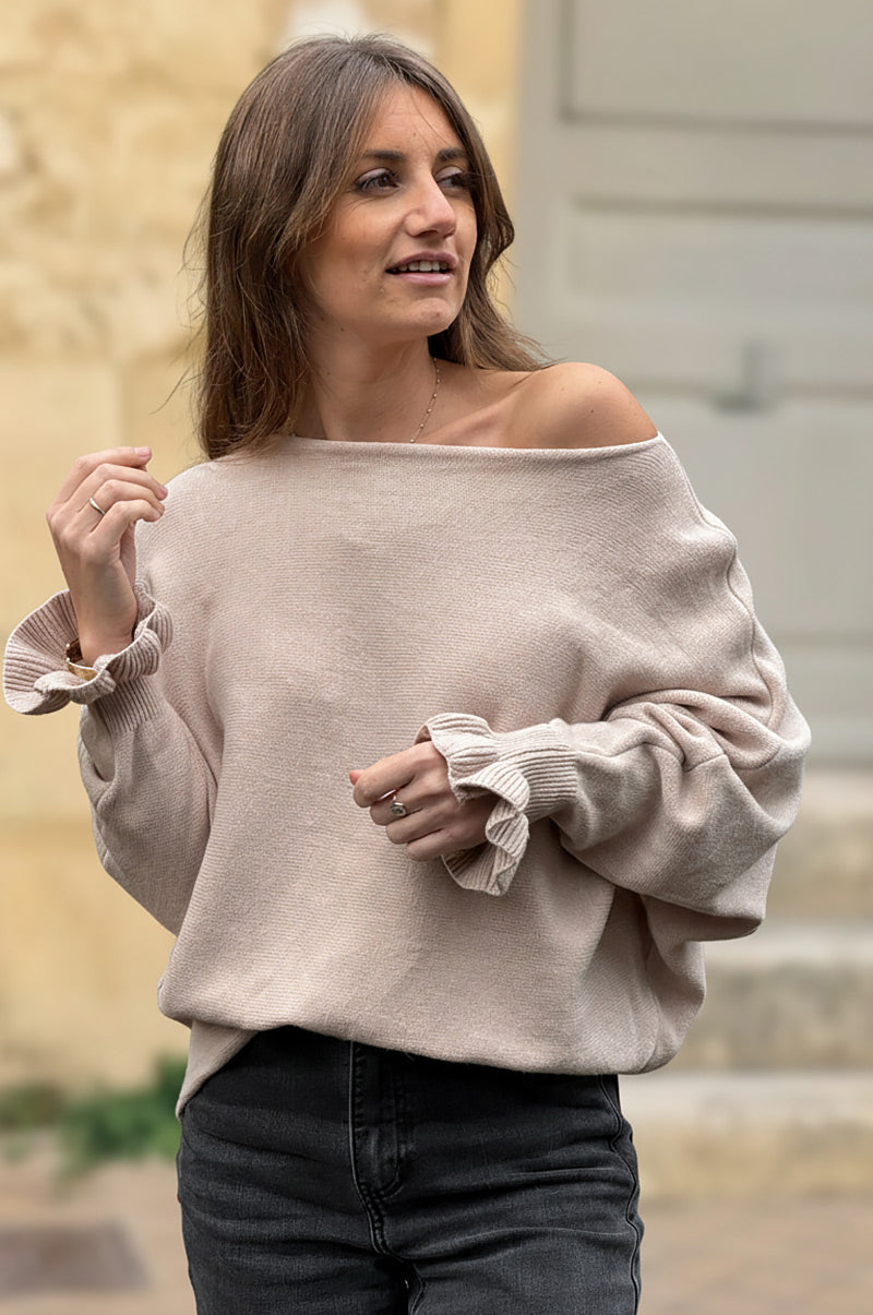 Pull large beige manches chauve souris détail froufrous petite maille col bateau
