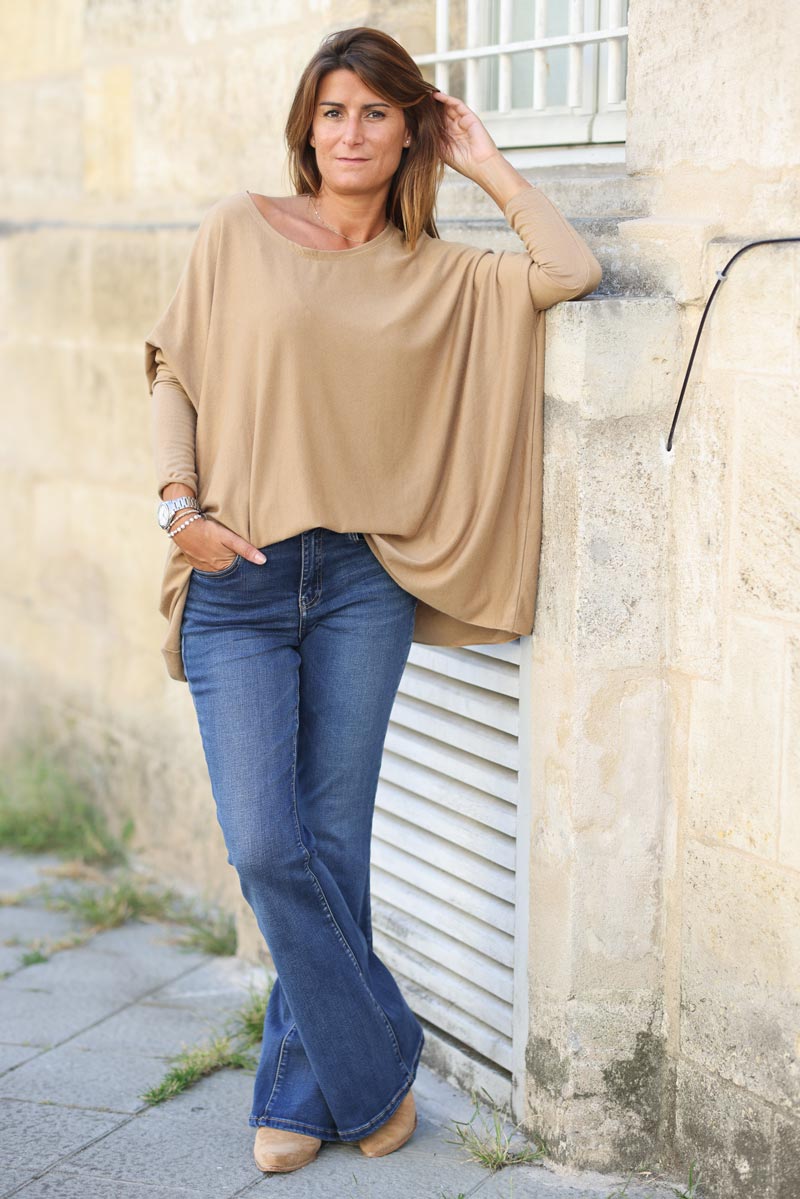 Pull large camel manches chauve souris