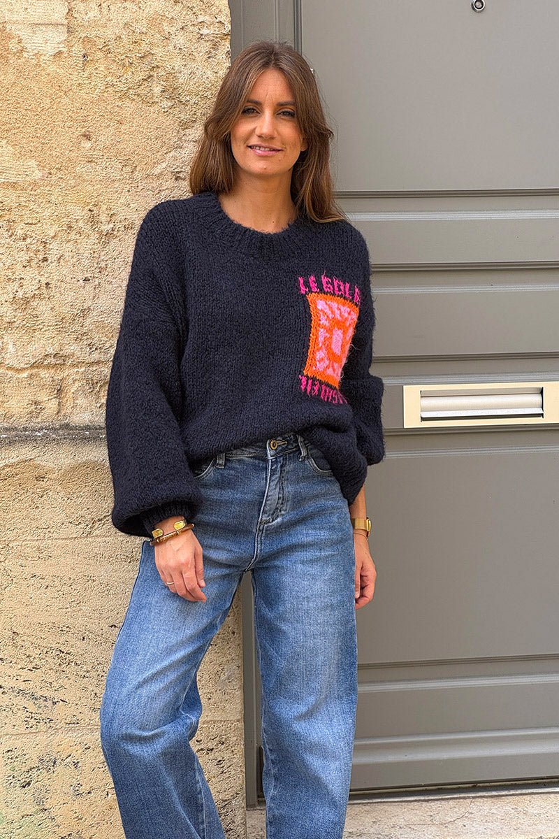 Pull loose bleu marine en grosse maille broderie Le Soleil coloré