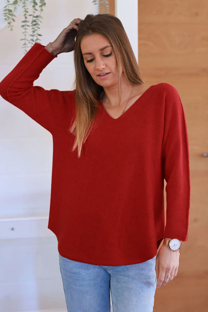 Pull moelleux tout doux rouge col v