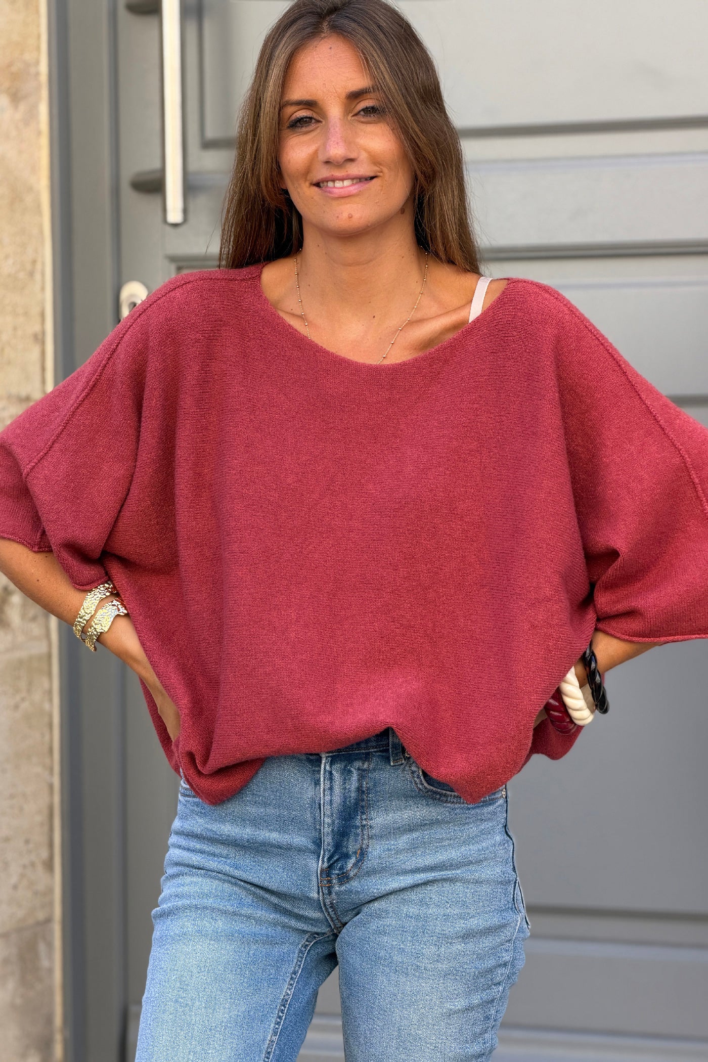 Pull moelleux et doux bois de rose à manches chauve-souris col rond