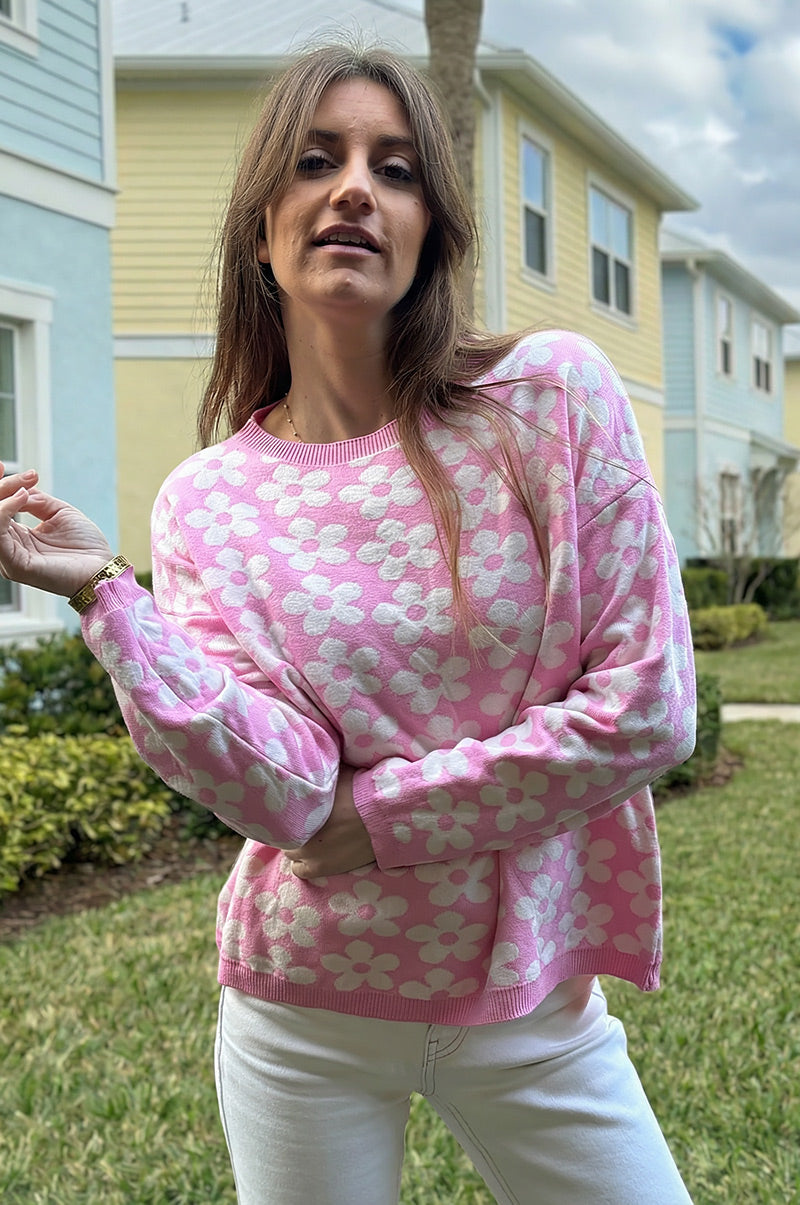 Pull moelleux rose petite maille motifs fleurs col rond