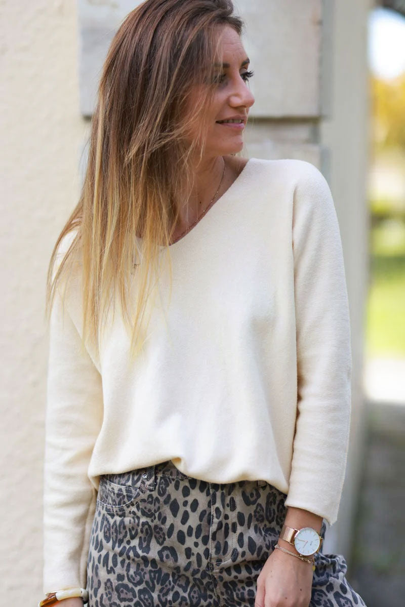 Ecru ultra-soft, Viscose Blend V-Neck Jumper