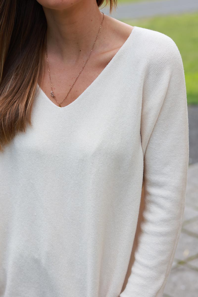 Pull moelleux tout doux écru col v