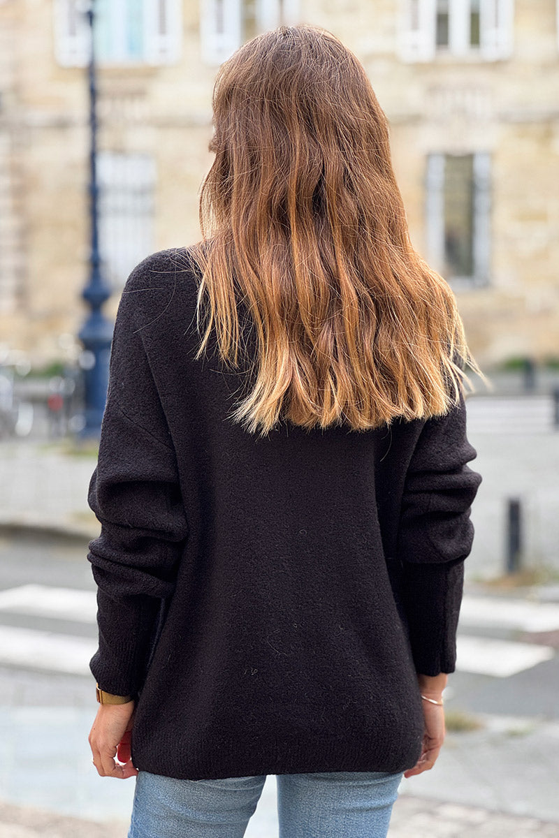 Pull noir basique loose en maille alpaga