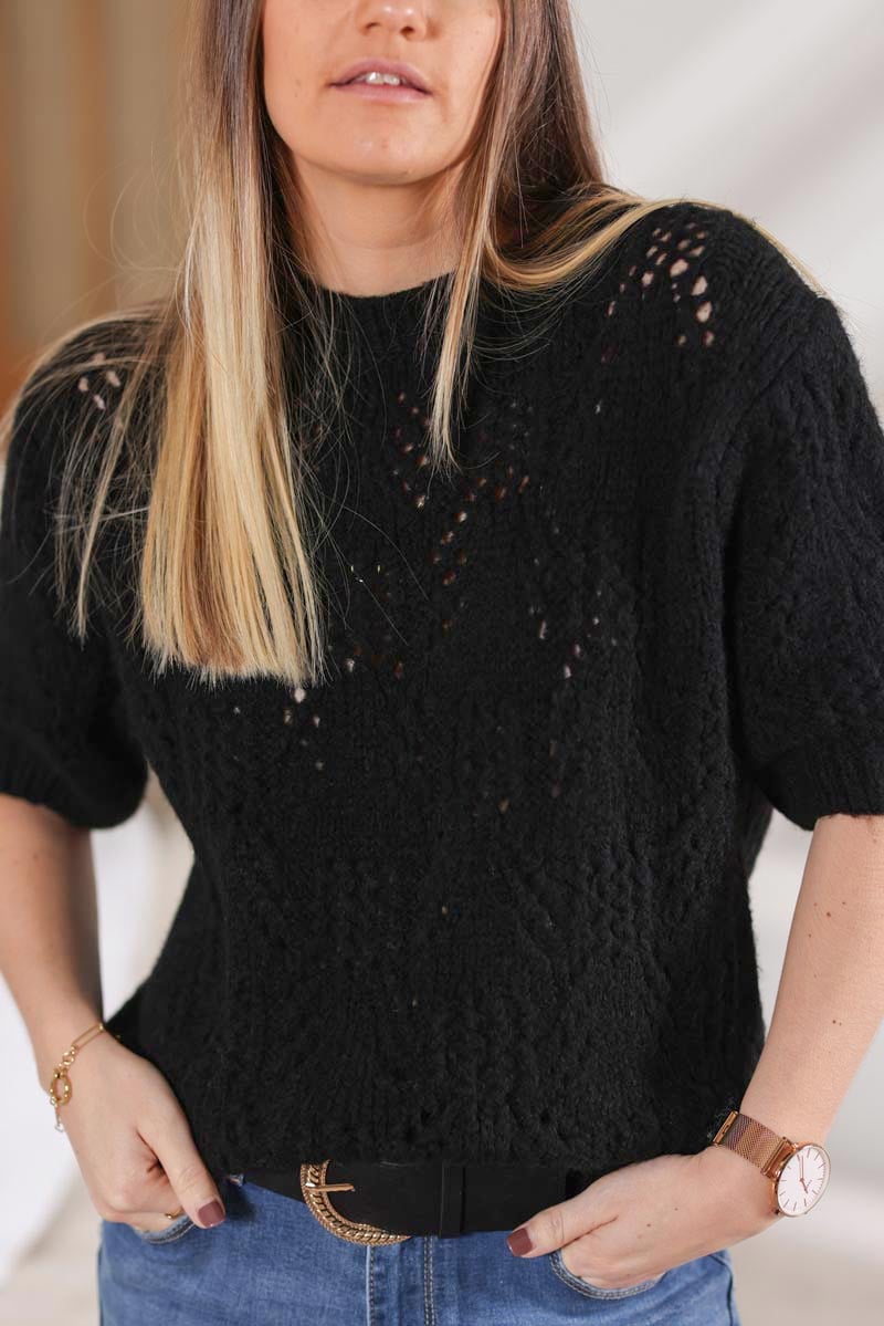 Pull noir en maille ajouree manches courtes G462 (1)