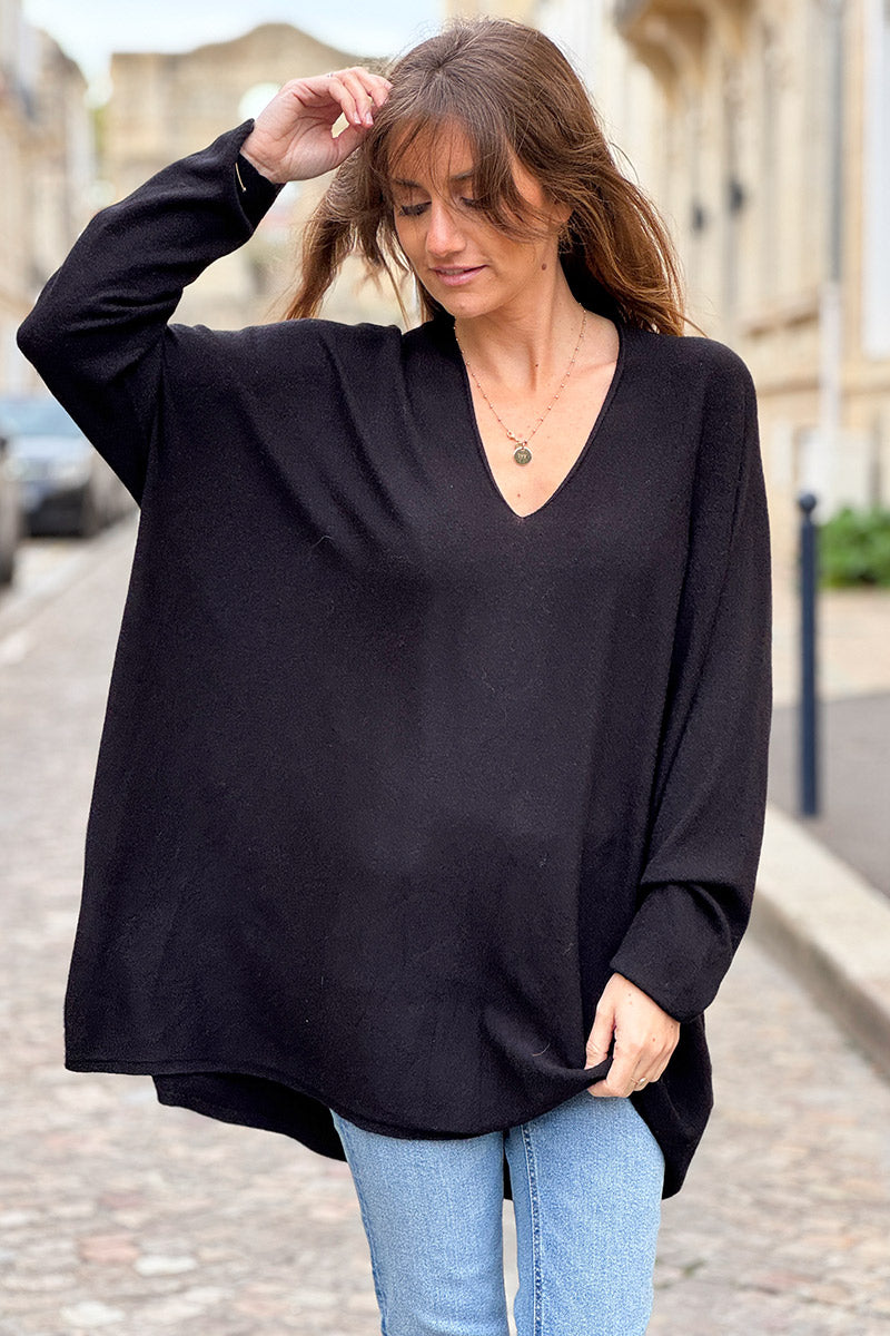 Pull noir large oversize tout doux col v