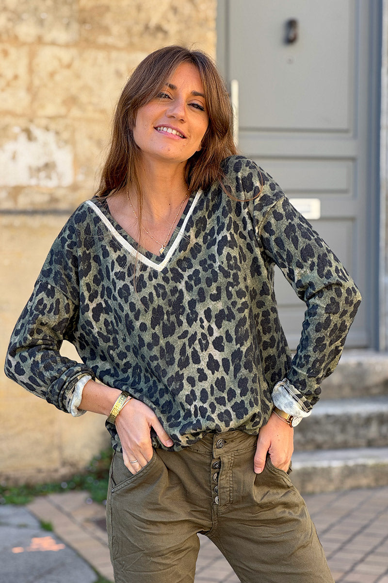 Pull petite maille laine kaki imprimé léopard