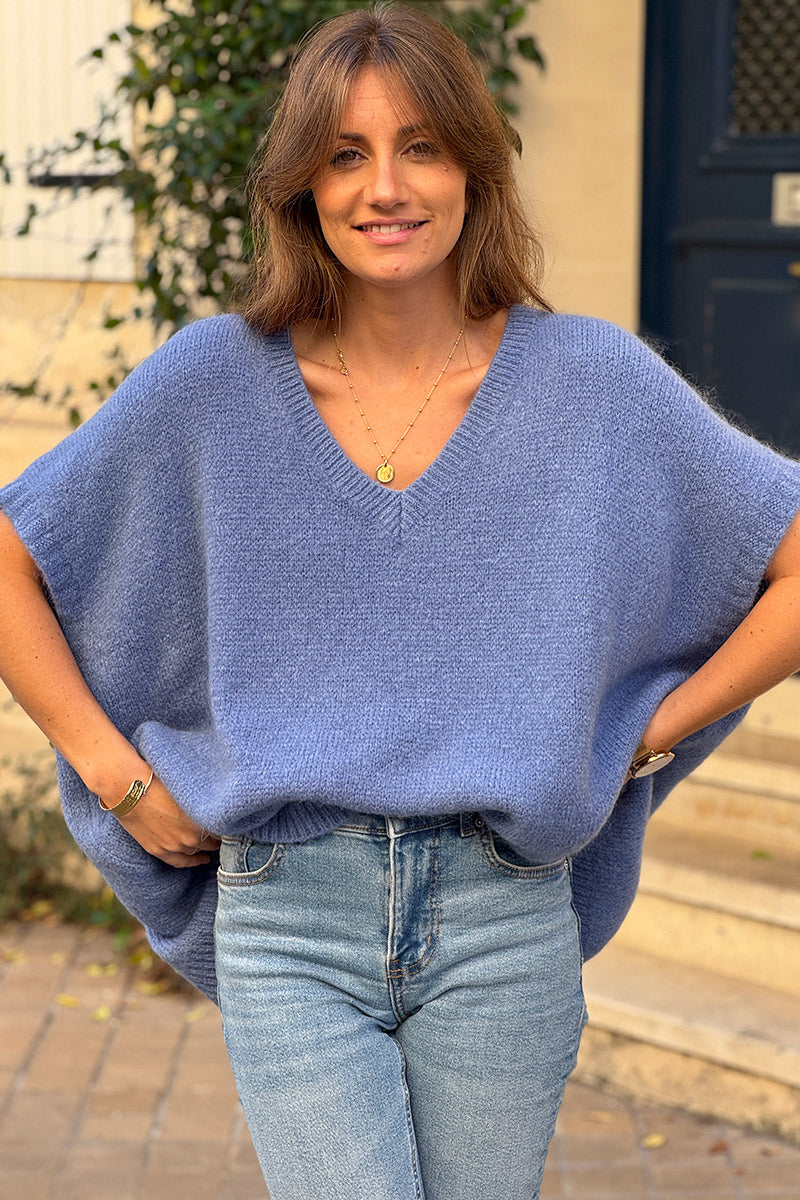 Pull sans manches large et moelleux bleu jean en mohair col v côtelé