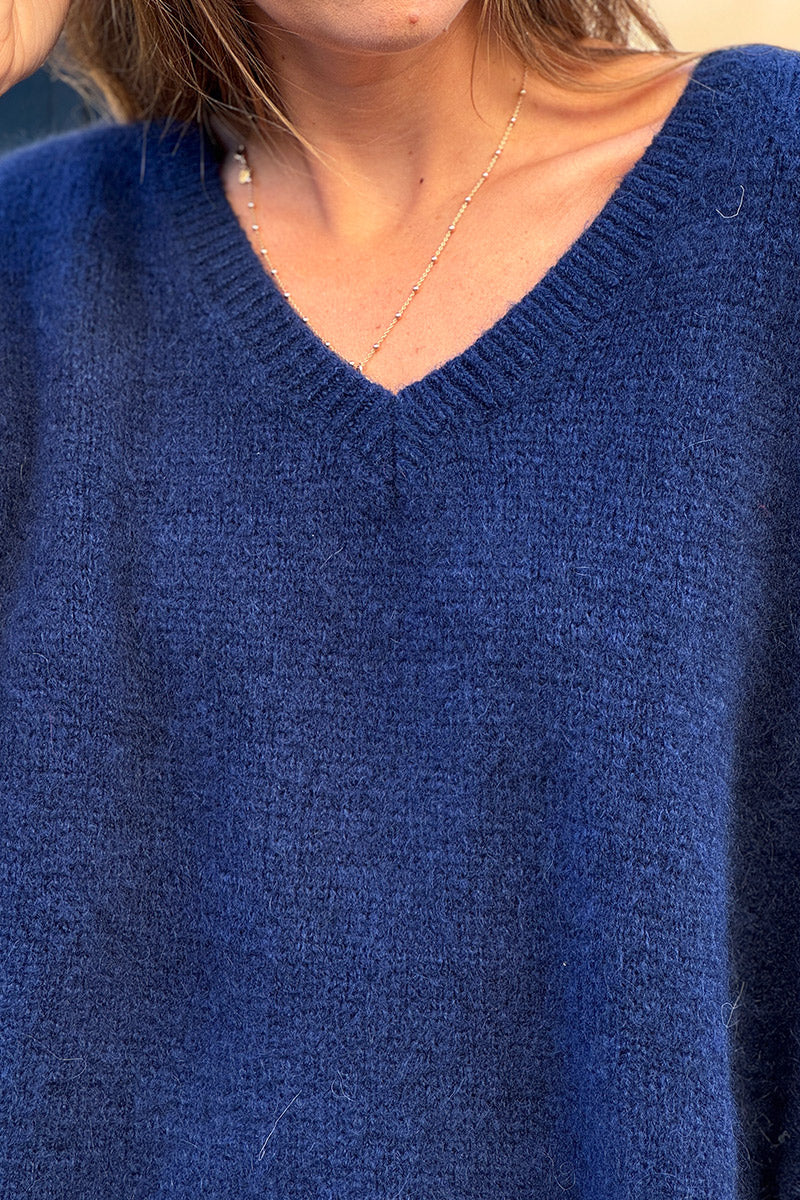 Pull sans manches large et moelleux bleu marine en mohair col v côtelé