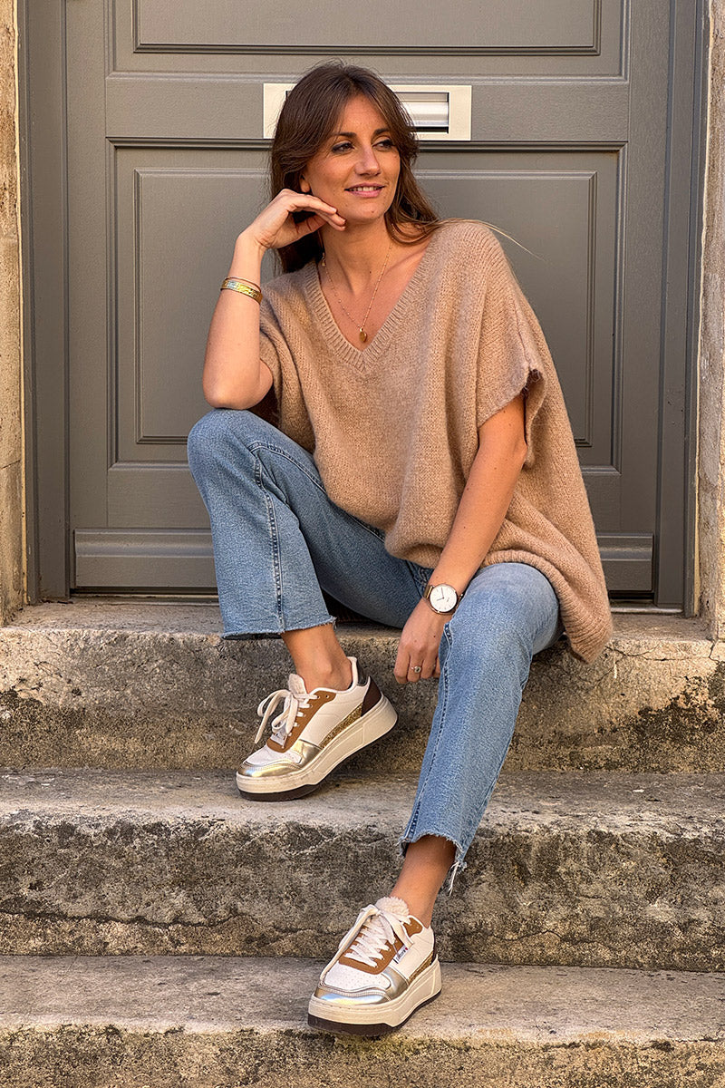 Pull sans manches large et moelleux camel en mohair col v côtelé