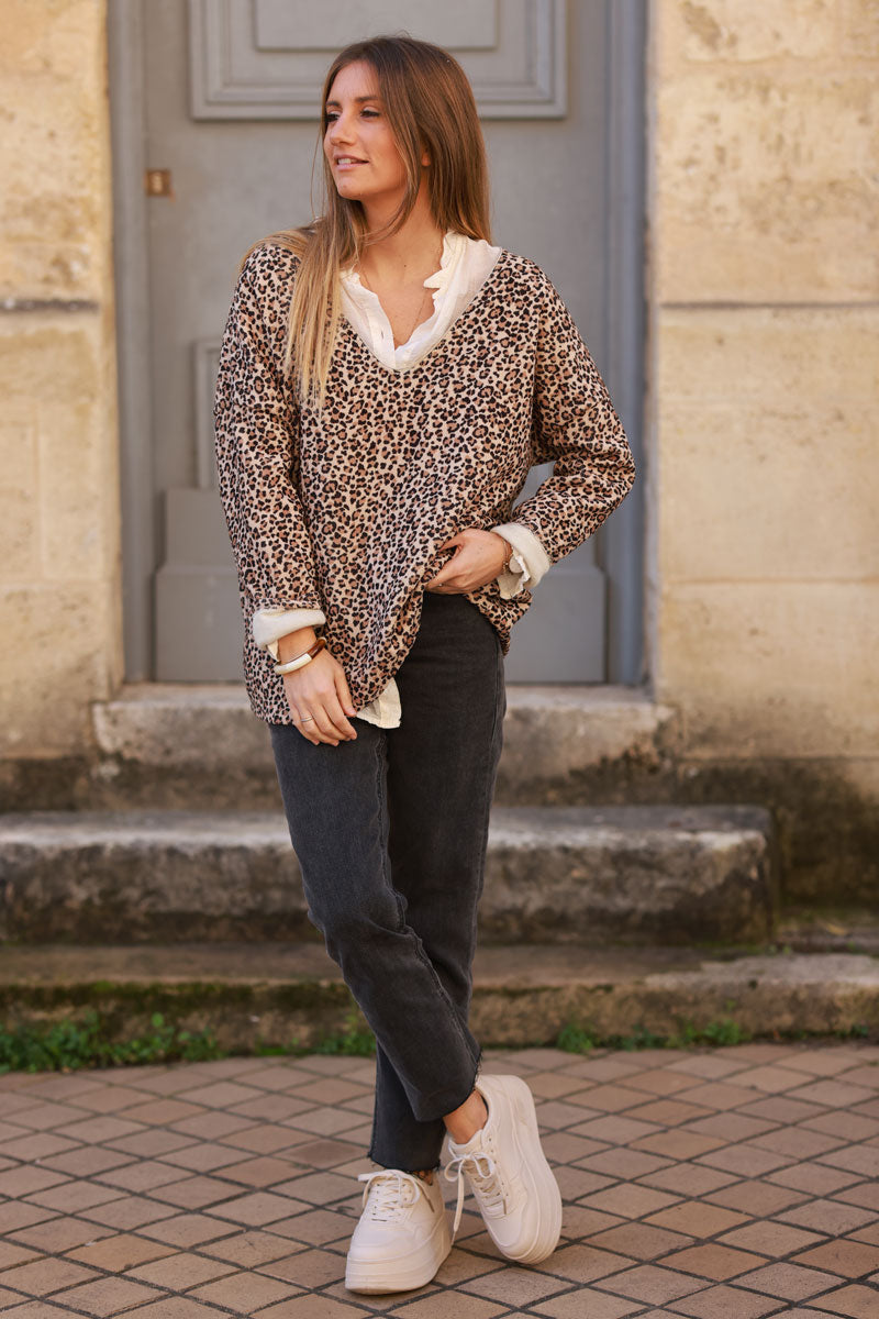 Jersey cuello pico pana estampado leopardo beige muy suave