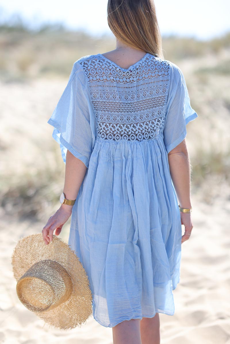 Robe bleu jean légère voile de coton haut dentelle