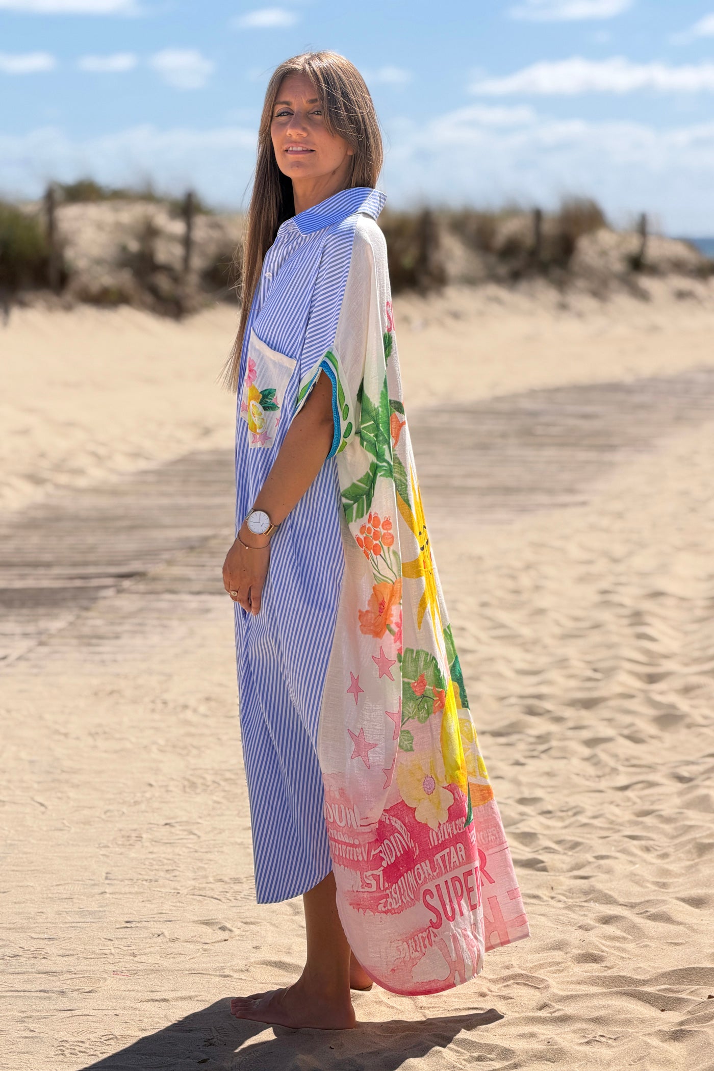 Robe chemise longue et large à rayures bleues Superstar soleil fleurs et citron