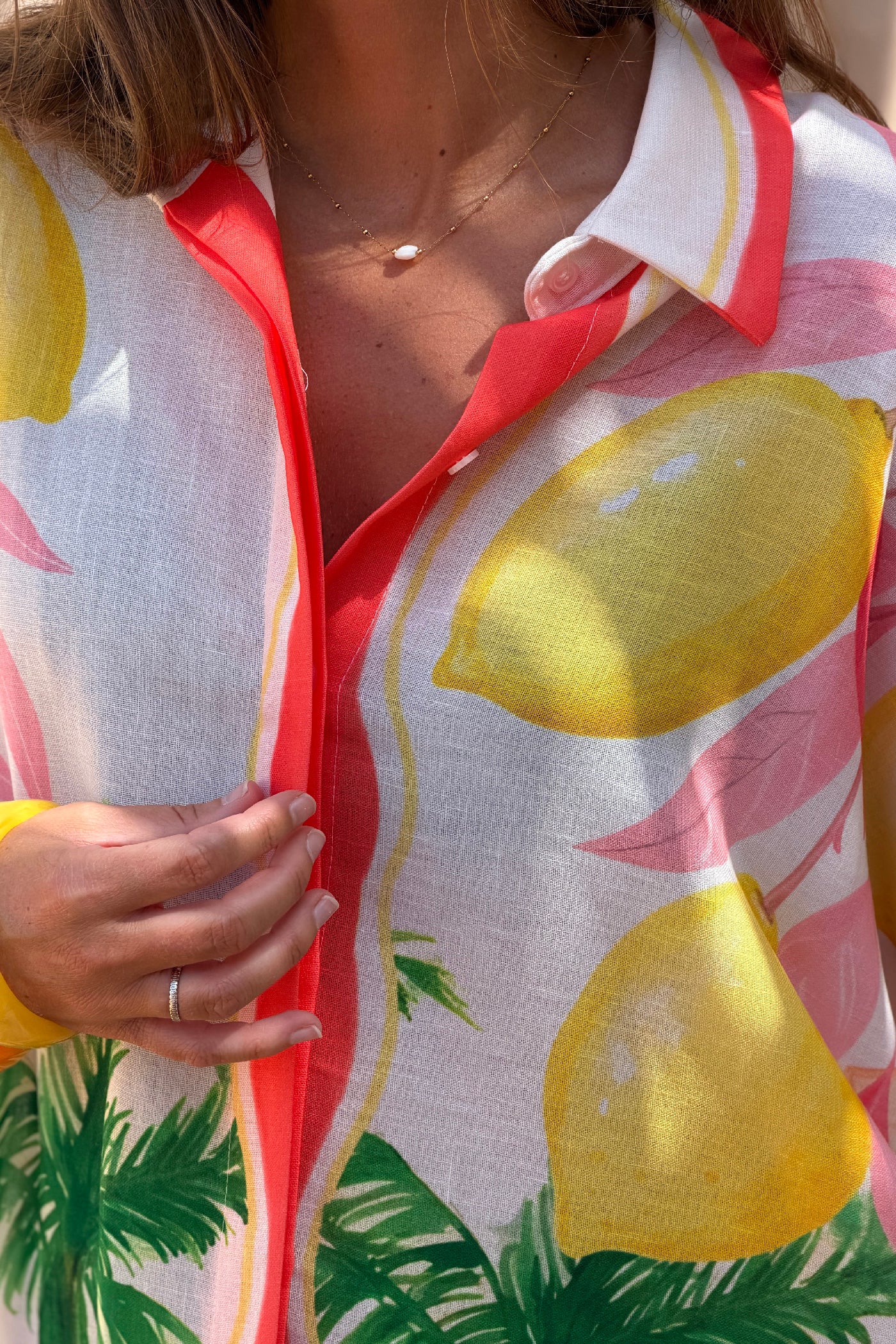 Robe chemise longue et large en coton imprime Vacances surfeurs et citrons