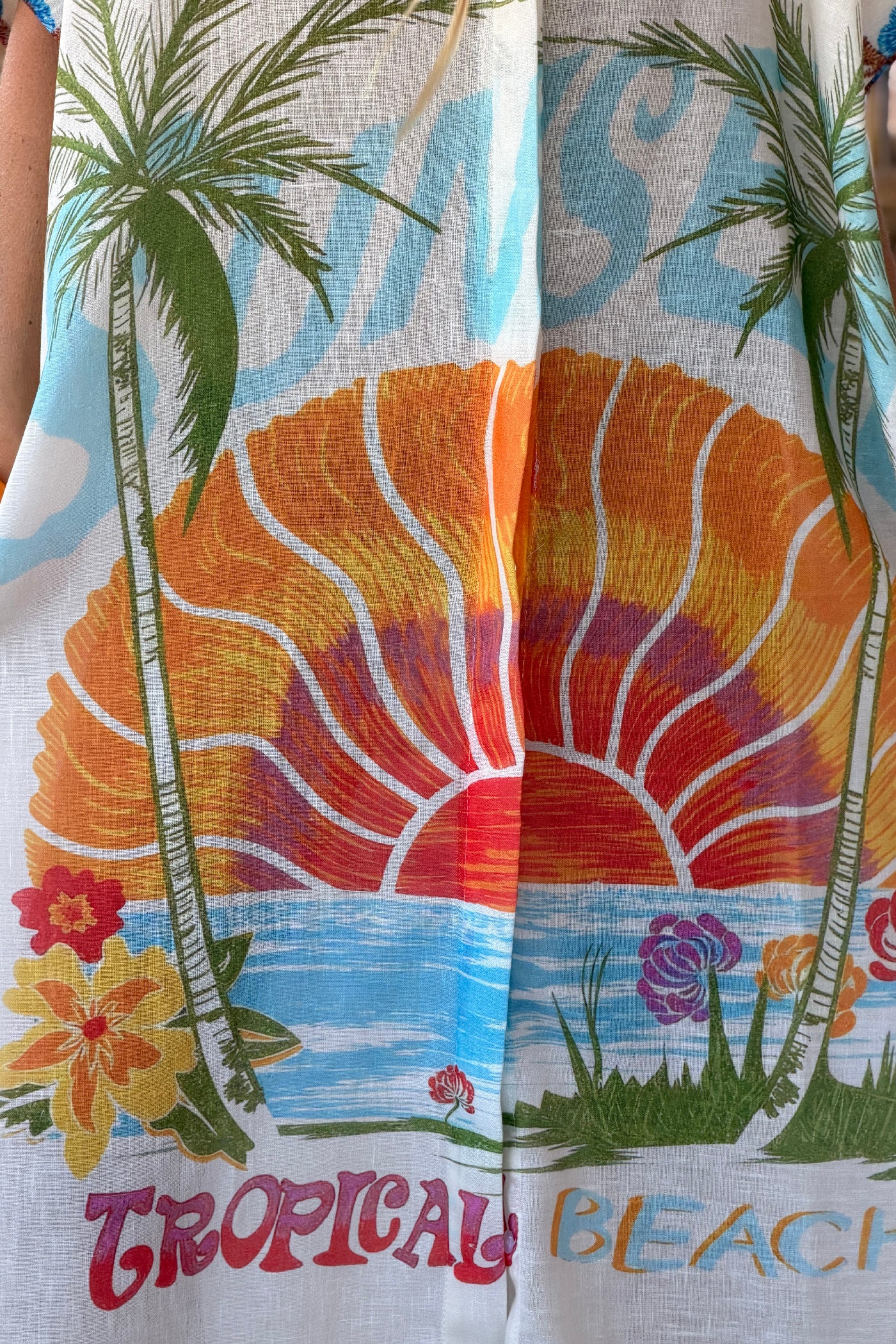 Robe chemise longue et large en coton imprimé sunset tropical