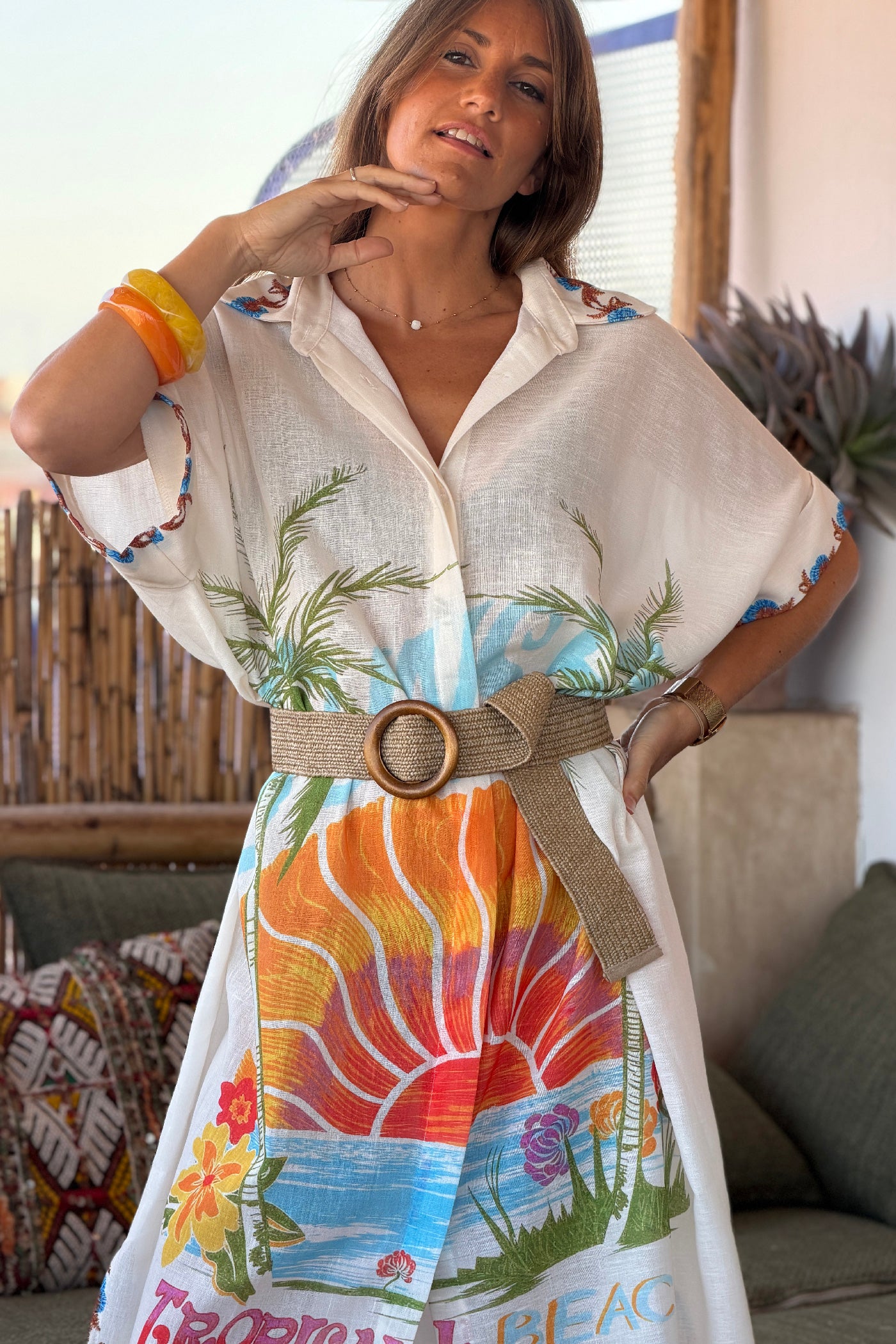 Robe chemise longue et large en coton imprimé sunset tropical