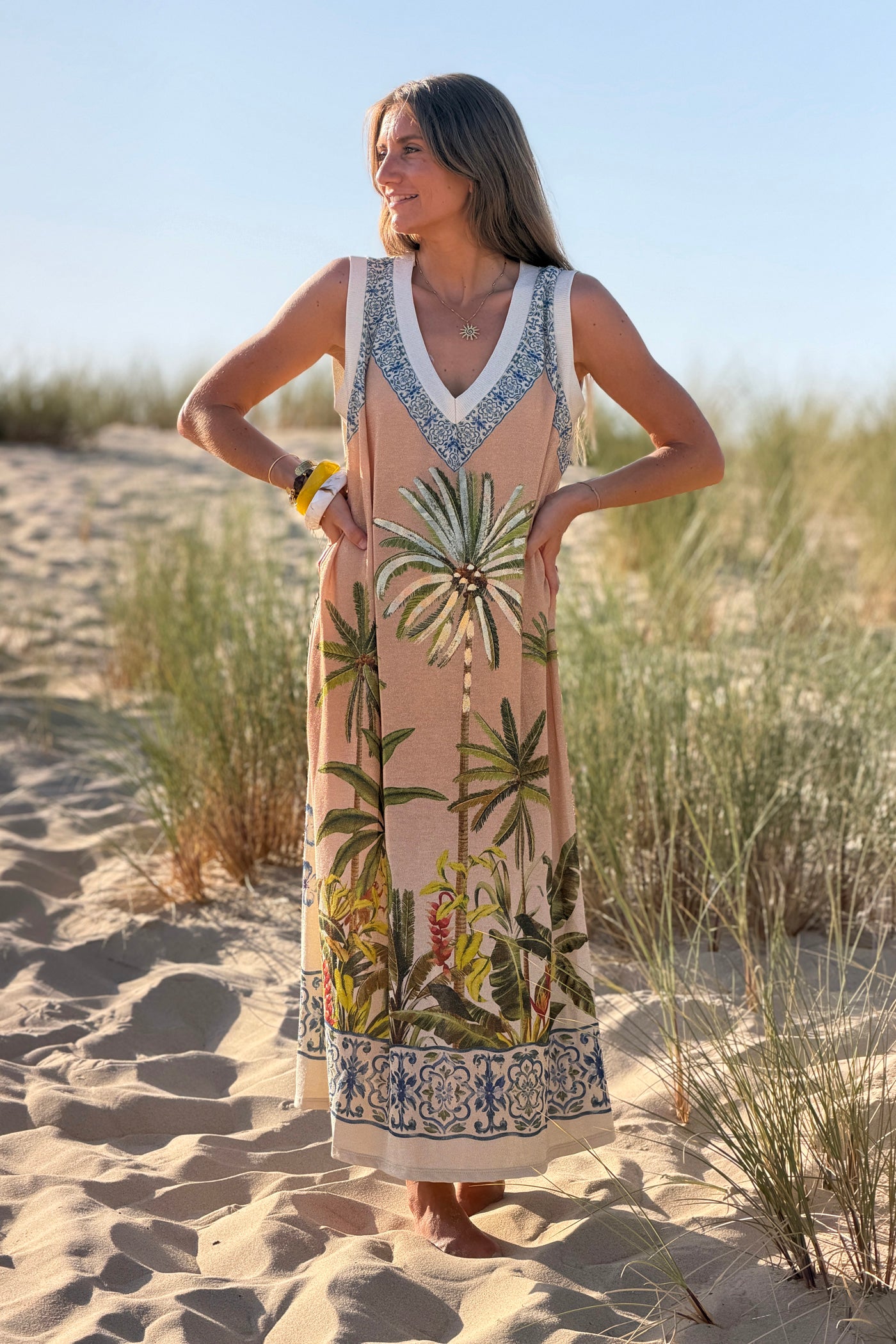 Robe débardeur brillante lurex imprimé palmiers fleurs orchidées