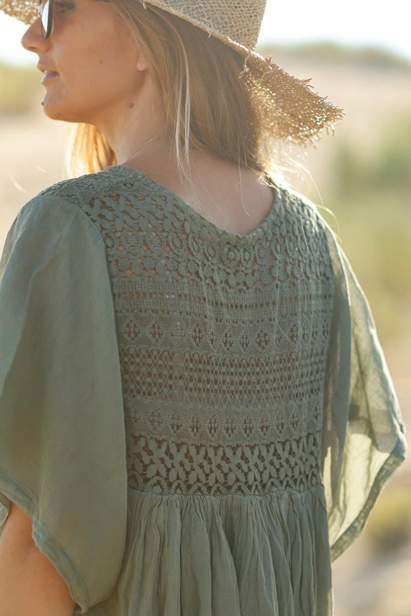 Robe kaki légère voile de coton haut dentelle