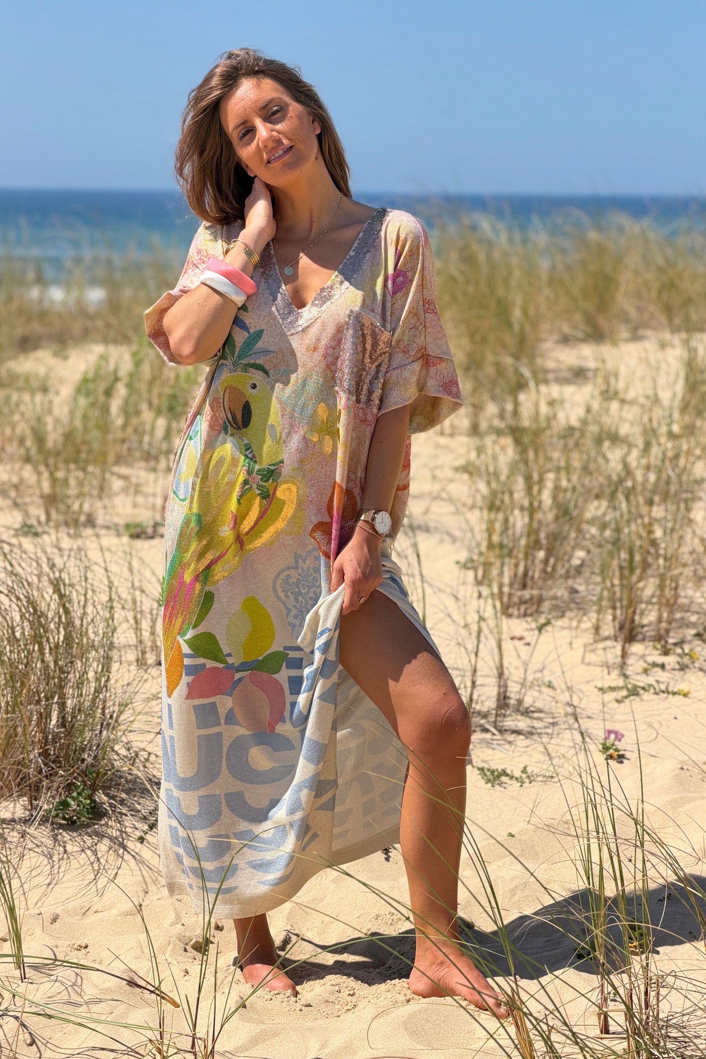 Robe large et brillante imprimé perroquet coloré Lucky col et poches sequins