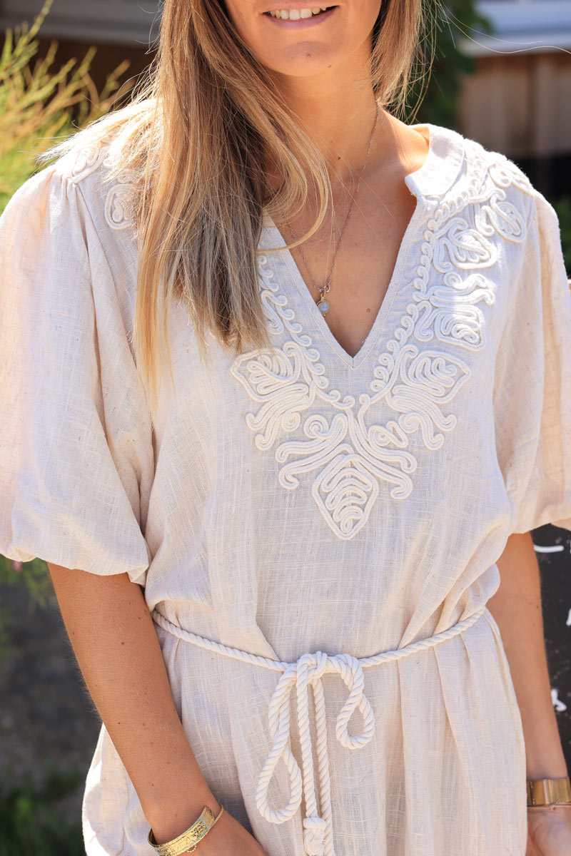 Robe longue beige mi coton mi lin col broderie et ceinture corde